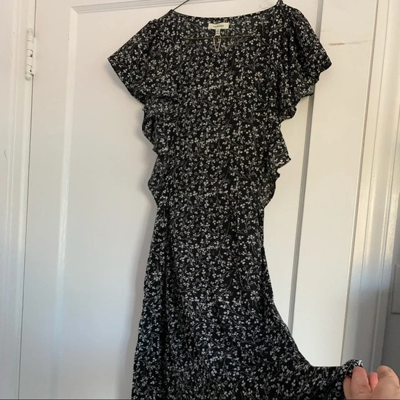 Nwt  Max Studio Printed Flutter Sleeve Tie Waist - Picture 14 of 16